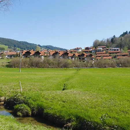 Holiday Village - Dal01041-dyb